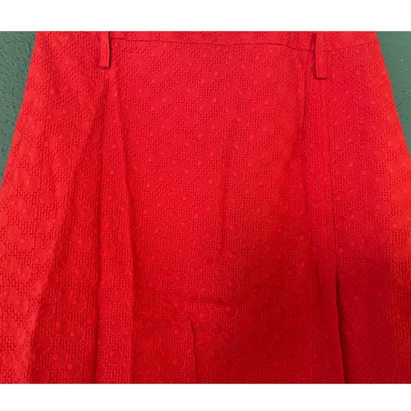 Express red skirt - Picture 2 of 3